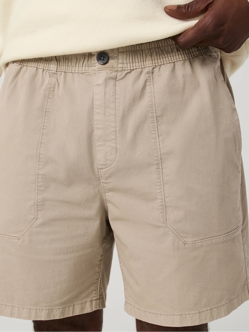 Vuori Men’s Coast Short 7" color oatmeal size Large C3119